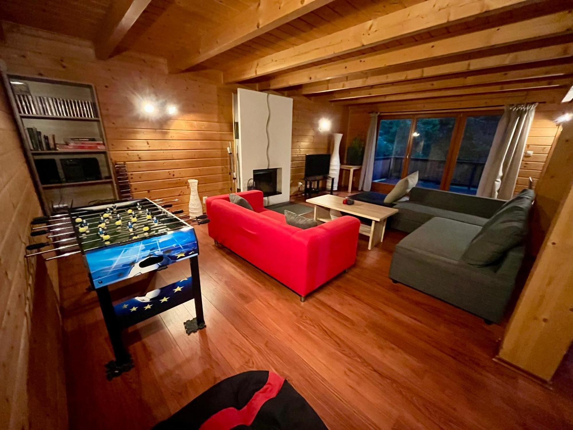 Zrub Alpinus Guest House Прибилина Екстериор снимка