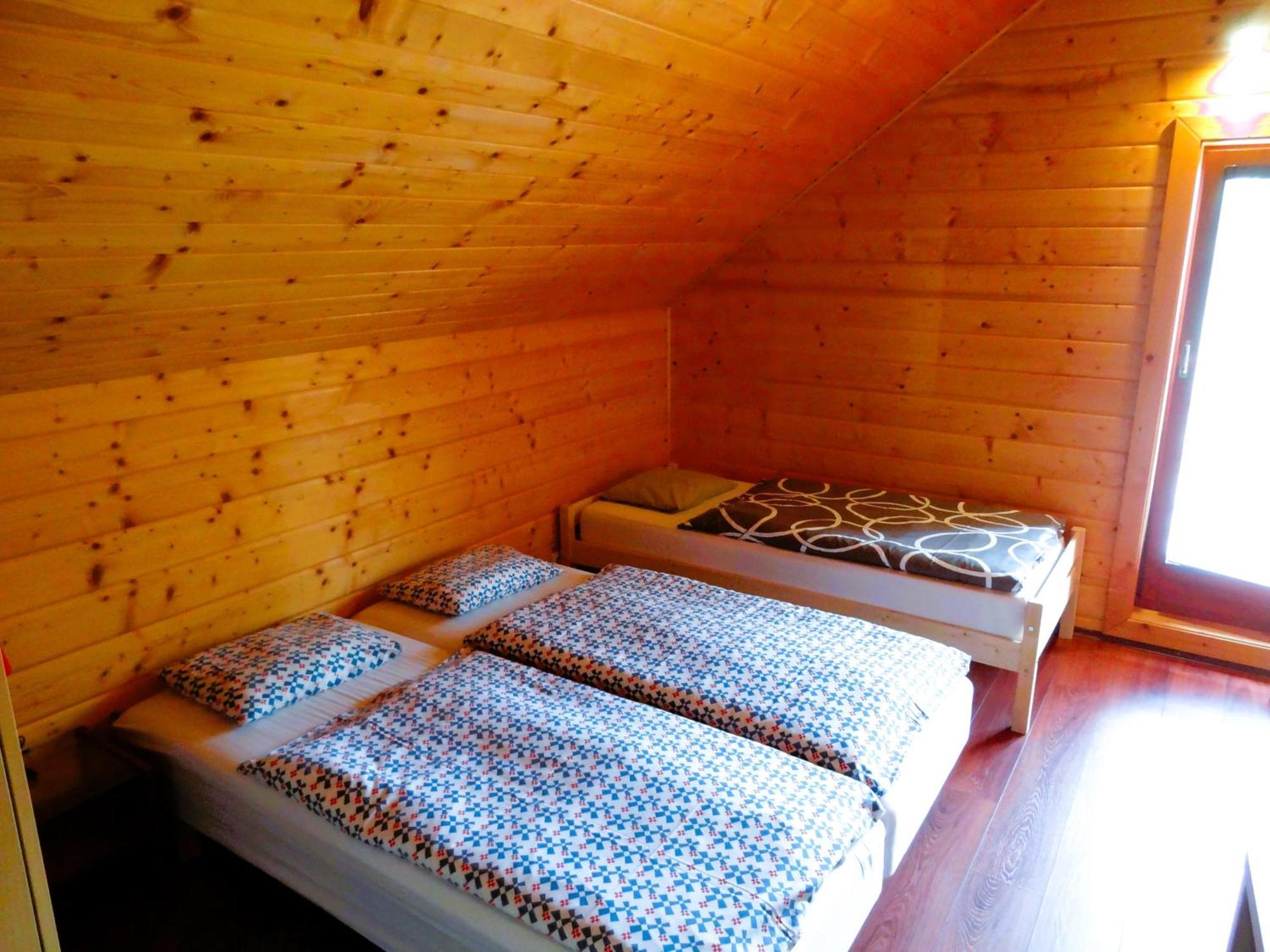 Zrub Alpinus Guest House Прибилина Екстериор снимка