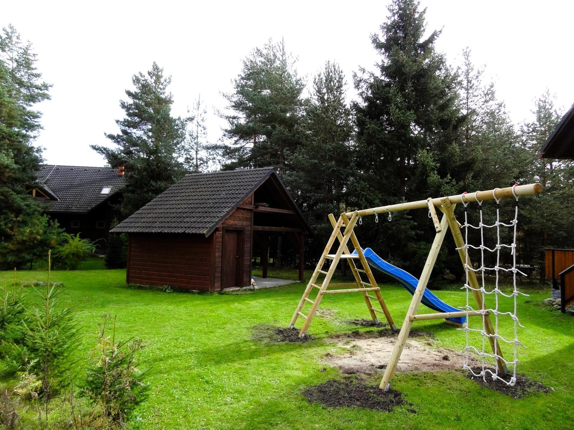 Zrub Alpinus Guest House Прибилина Екстериор снимка