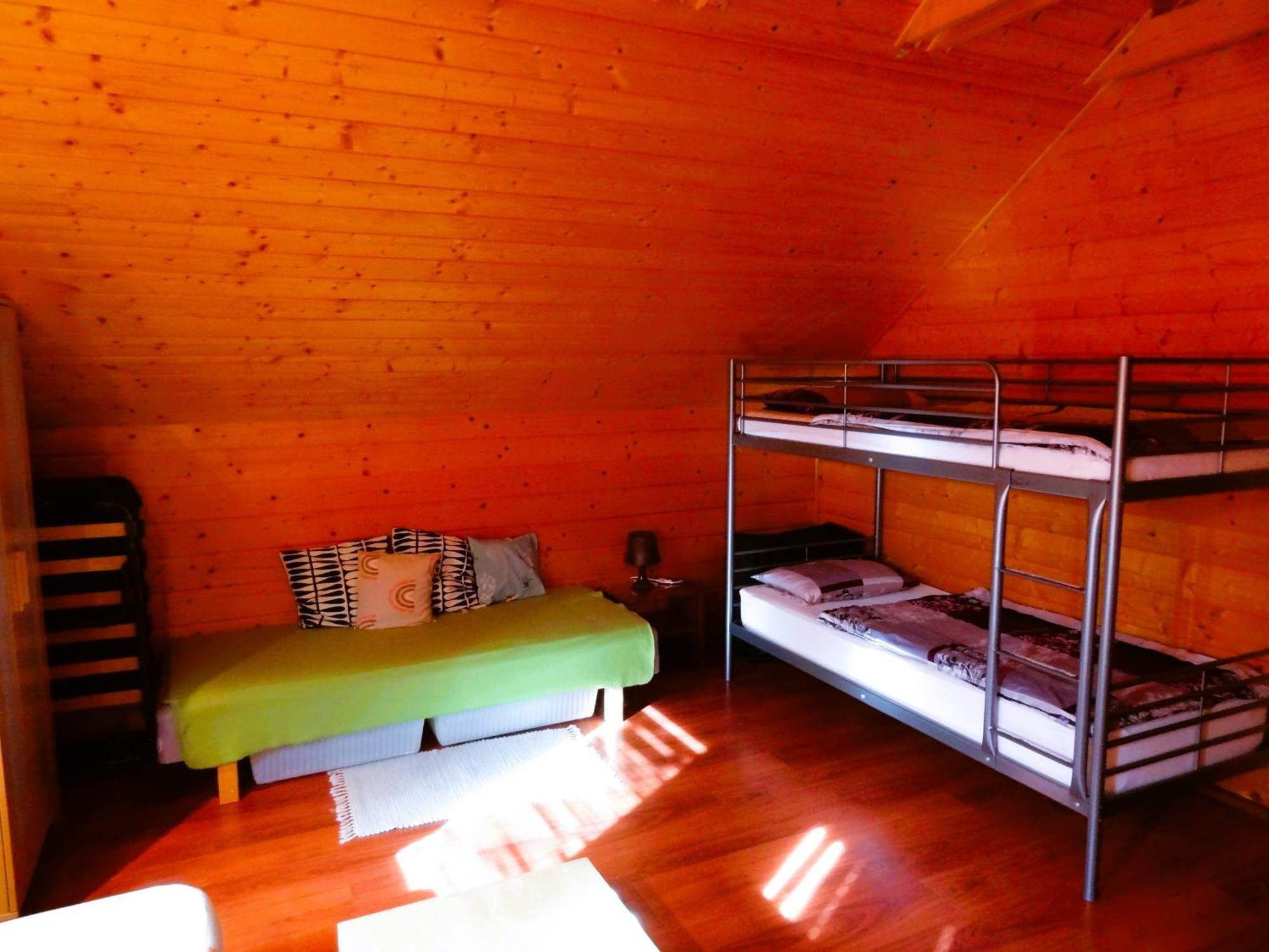 Zrub Alpinus Guest House Прибилина Екстериор снимка